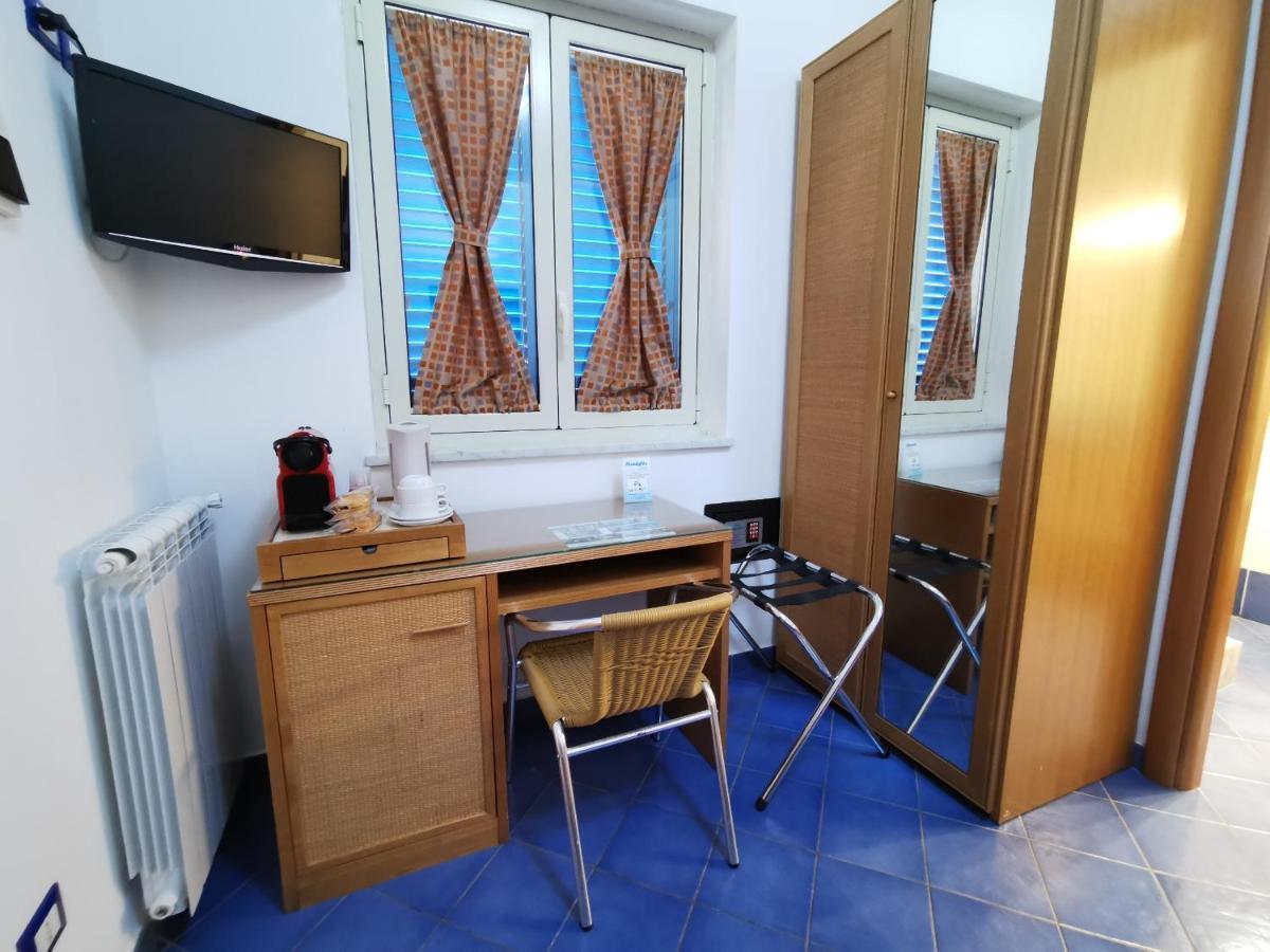 Al Baglio Hotell Mondello Eksteriør bilde
